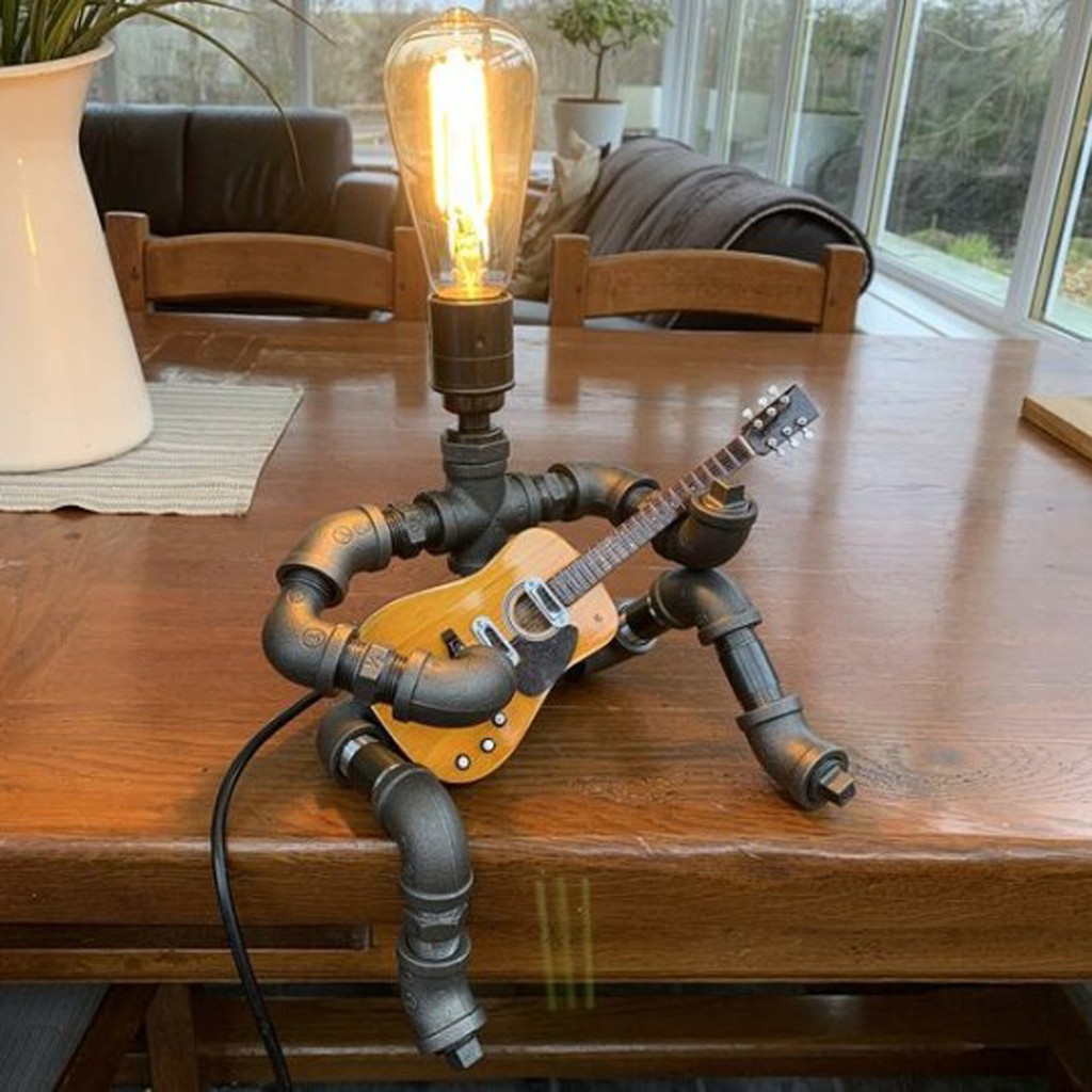 ▦☍﹍Steampunk Style Table Lamp Người chơi guitar Đèn bàn Robot phong cách cổ điển Cá tính và Phụ kiện trang trí nội thất