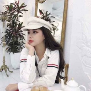 Áo sơ mi trắng quốc dân thần thánh