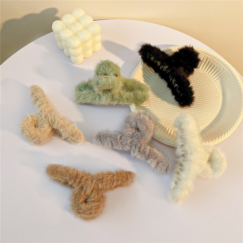Kẹp tóc BEADIA đính lông chồn nhân tạo phong cách thời trang cho nữ với nhiều màu tùy chọn