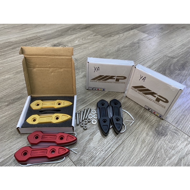 Bịt chân gương Yamaha R15 V3, R3, tích hợp xi nhan cực đẹp và độc đáo