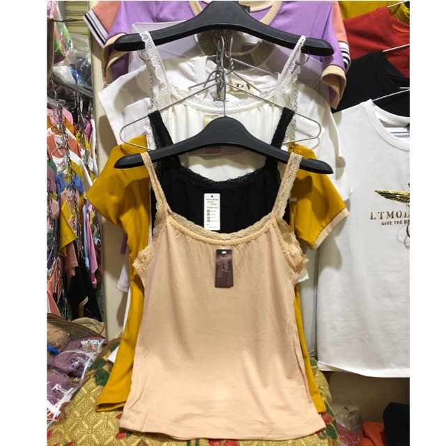 Áo lồng mặc bên trong vest hoặc sơ mi