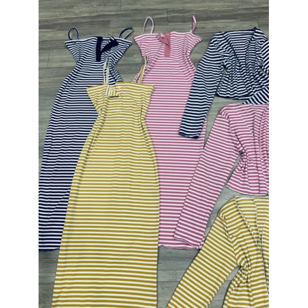 Set đầm body 2 dây kẻ sọc phối nút cài ngực Form dài chất thun co giãn + Áo khoác dài tay