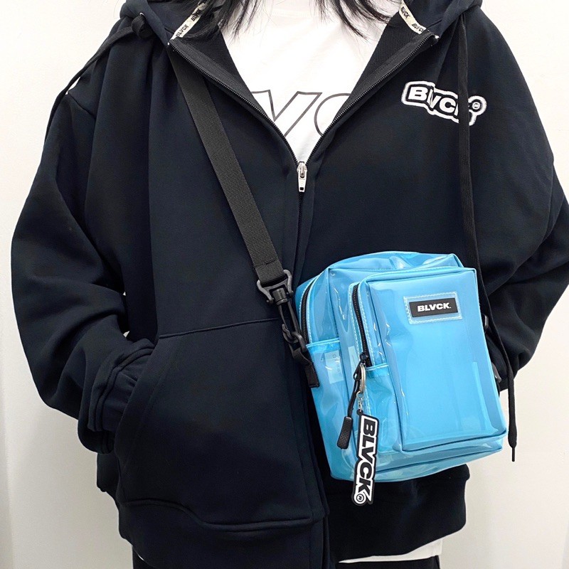 Túi đeo chéo BLVCK &quot;Plastic ++&quot; V1 - 2 màu (Trong, xanh)