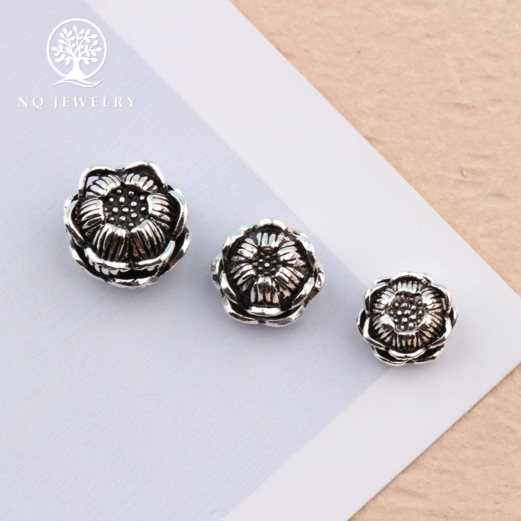 Charm bạc sen hoa xỏ ngang - NQ Jewelry