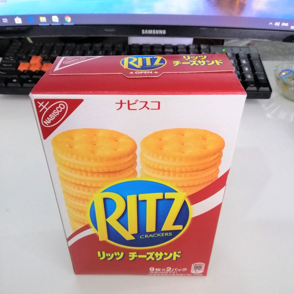 Bánh Quy Ritz Crackers Kẹp Kem Phô Mai (Hộp 160g)