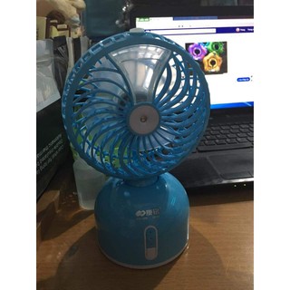 Quạt phun sương mini tiện lợi