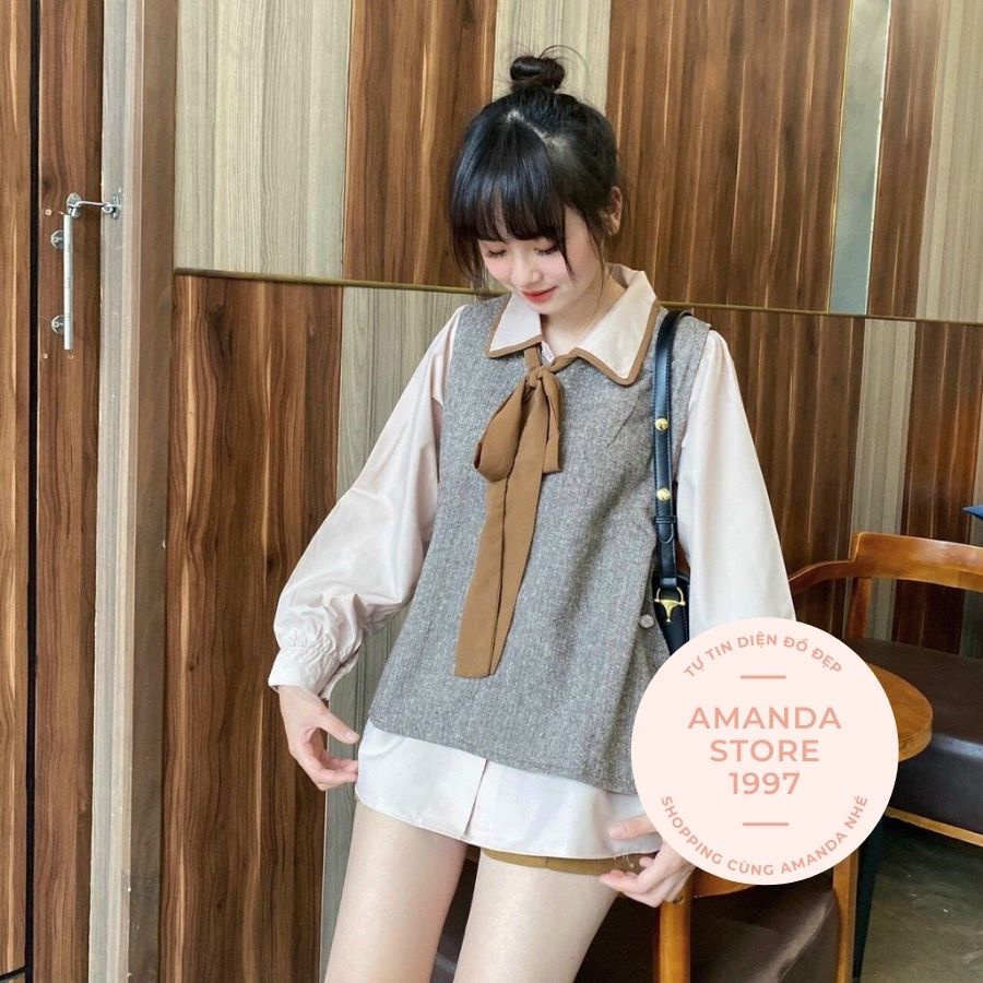 {Amanda}Set áo sơ mi dài tay kèm yếm nâu cổ sen buộc nơ thời trang chất dày dặn. Có thể tách rời 2 sản phẩm