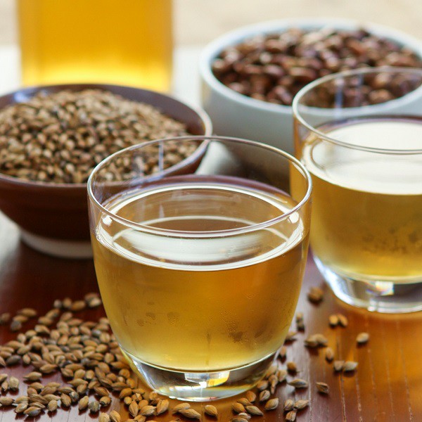 NƯỚC TRÀ RÂU NGÔ WOONGJIN CHAI 1,5L