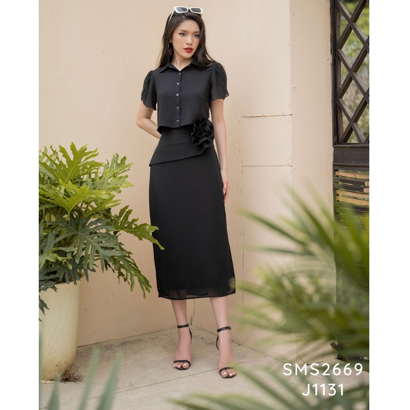 Juyp bút chì ôm, đính hoa 1 bên Emspo J1131