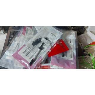 1 tuýp composite nha khoa Denfil Hàn quốc