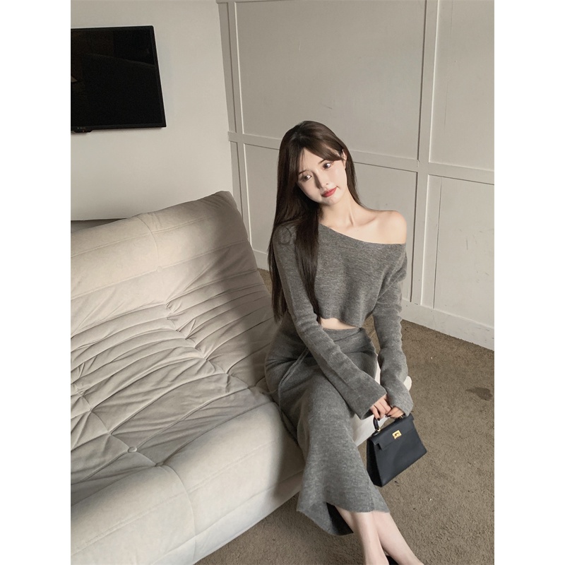 Chân Váy Lưng Cao Và Áo Tay Dài Thời Trang Quyến Rũ Cho Nữ