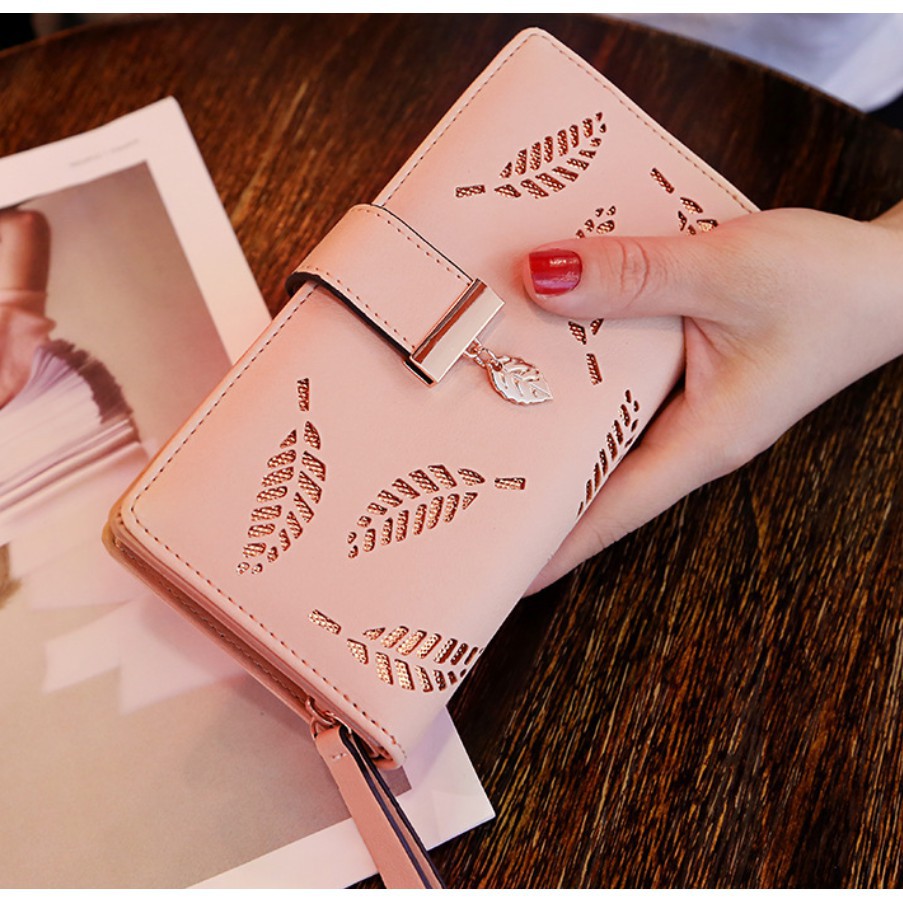 Ví Cầm Tay Chiếc Lá Xinh Xắn EMELY BOUTIQUE