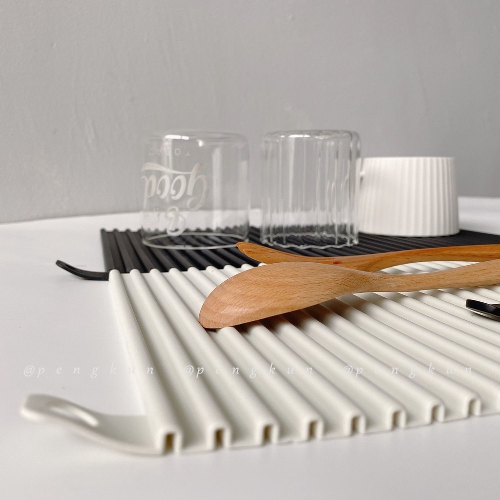 Tấm lót cốc / đũa cách nhiệt đa năng tiện dụng màu trắng / đen phong cách Bắc Âu