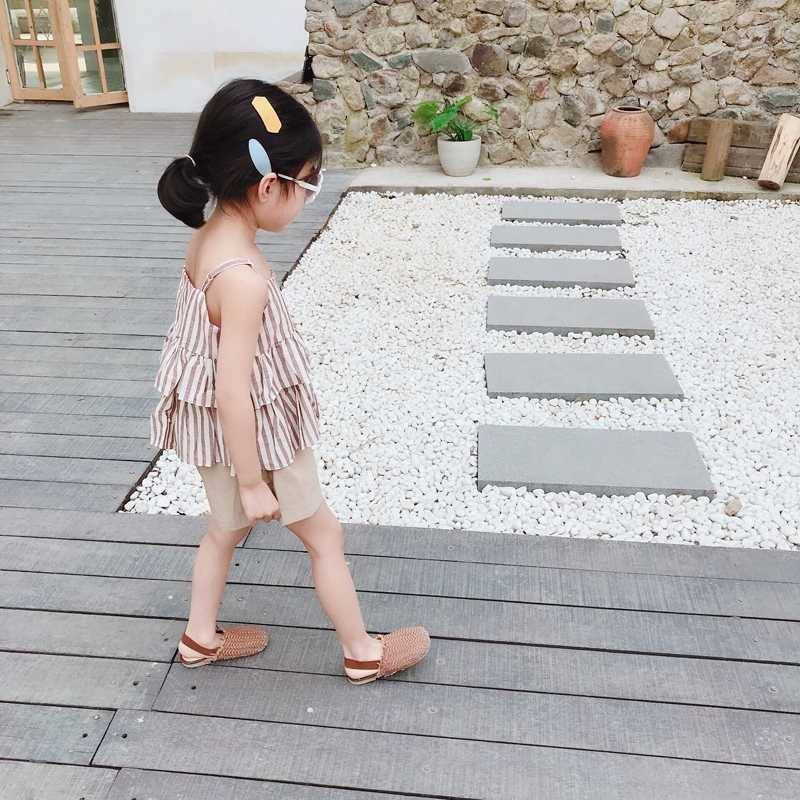 Bộ đồ bé gái áo 2 dây với quần giả váy