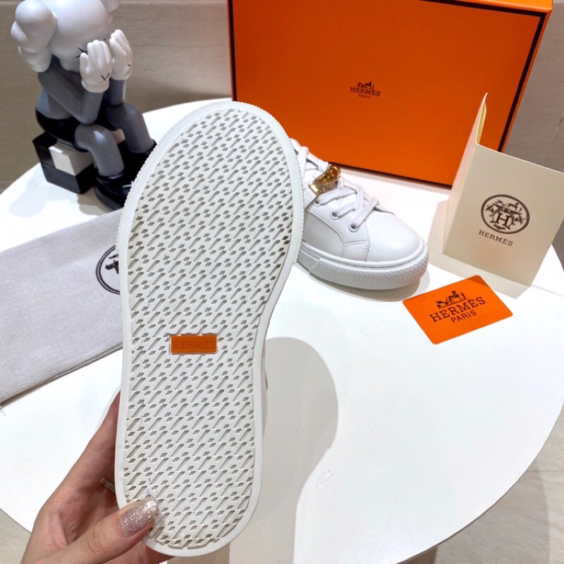 Giày trắng Hermes 2021 mới thu đông giới hạn cao nhất