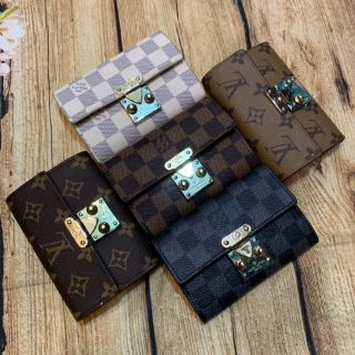 Ví lv khóa gạt FULLBOX