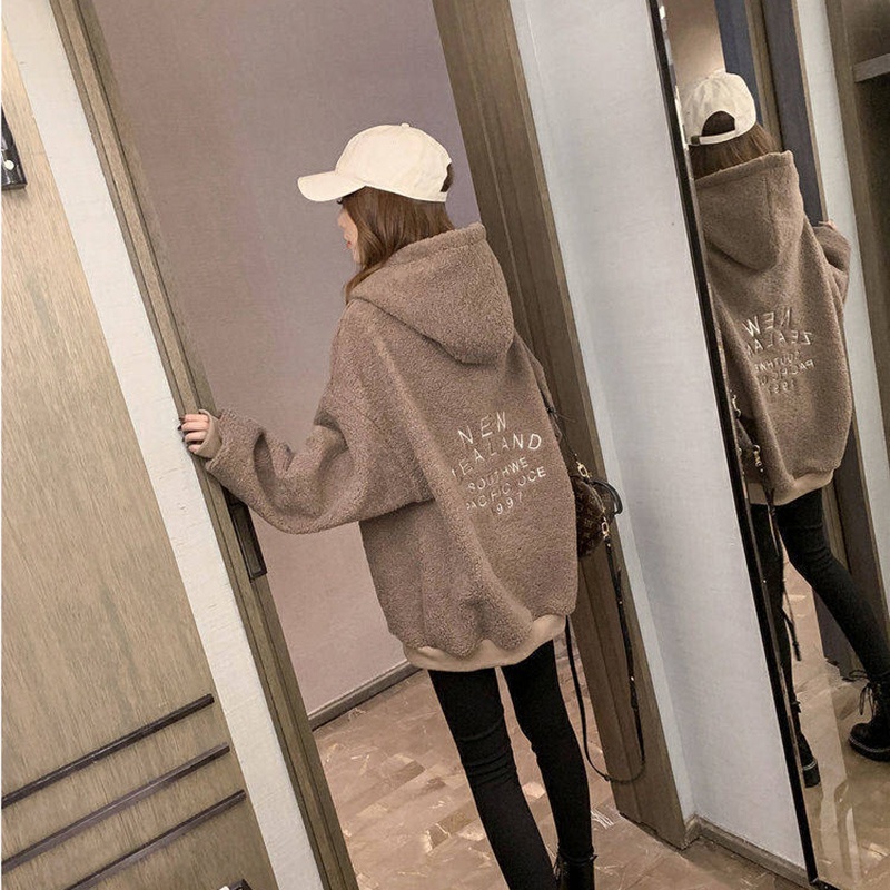 Áo Sweater IELGY Có Mũ Vải Nhung Giả Lông Cừu Dáng Rộng Dày Dặn Thời Trang Hàn Quốc Cho Nữ