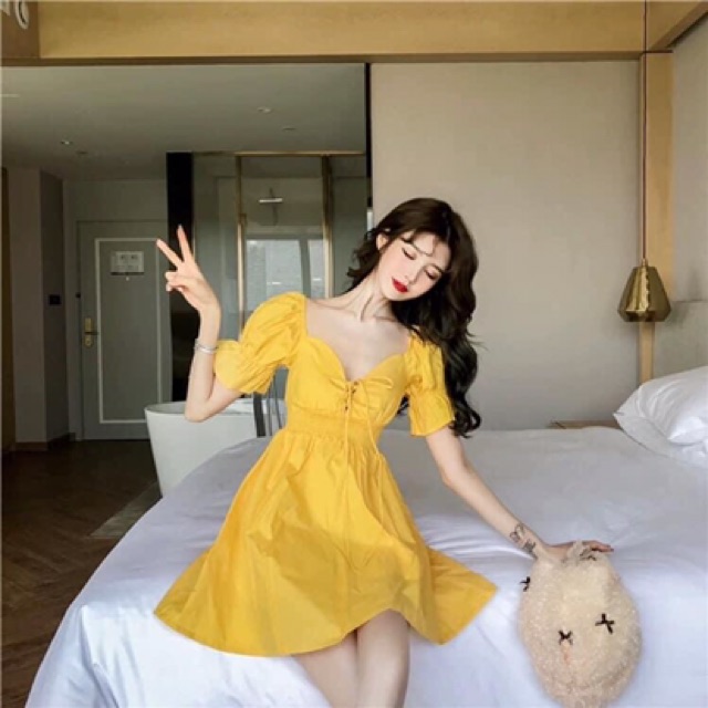 Đầm vàng tay phồng Ulzzang