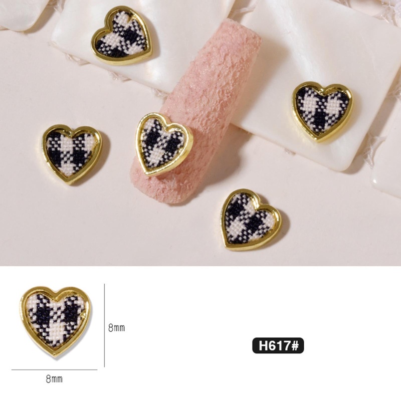Phụ Kiện Trang Trí Móng Tay Nghệ Thuật Hình Trái Tim 3D Bằng Hợp Kim Dành Cho Nữ