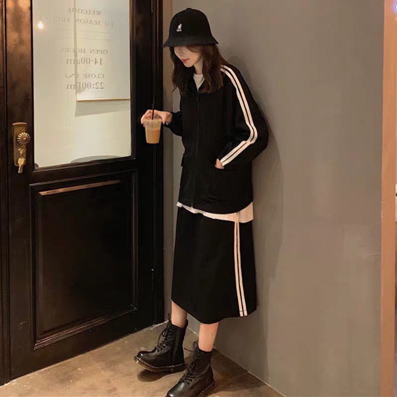 SET VÁY ÁO KHOÁC THỂ THAO 2 SỌC ULZZANG