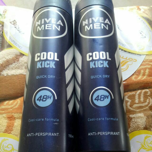 Xịt ngăn mùi Nivea Men Coolkick mát lạnh khô thoáng 150ml