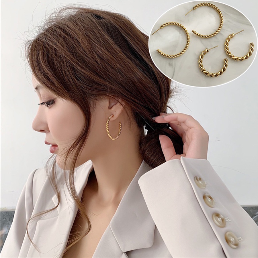 Đôi khuyên tai kim bạc S925 thép titan mạ vàng thời trang cho nữ