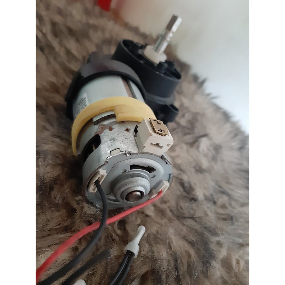 MOTOR MÁY ÉP CHẬM 700W