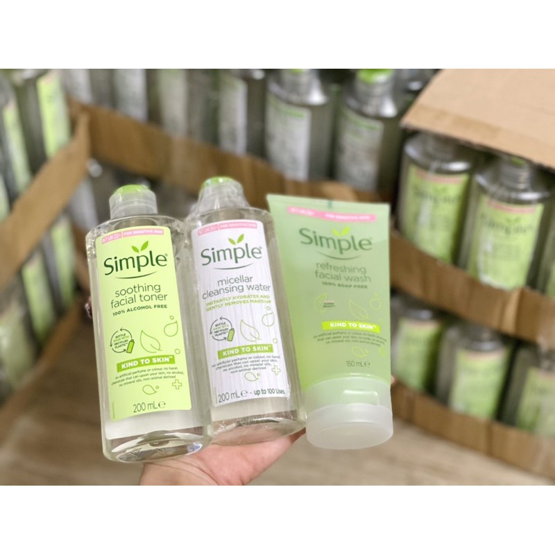 Nước Hoa Hồng Simple Dành Cho Da Nhạy Cảm 200ml Toner Simple