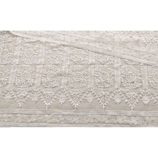 Vải ren thêu màu trắng tinh ,dài 75cm×khổ 50cm(2 mảnh/25k)