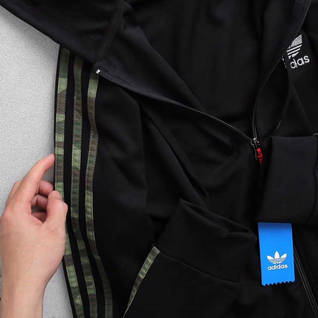 ÁO KHOÁC ADIDAS