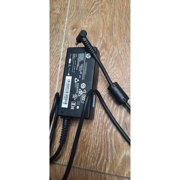 Sạc hp 45w kim nhỏ, hàng theo máy
