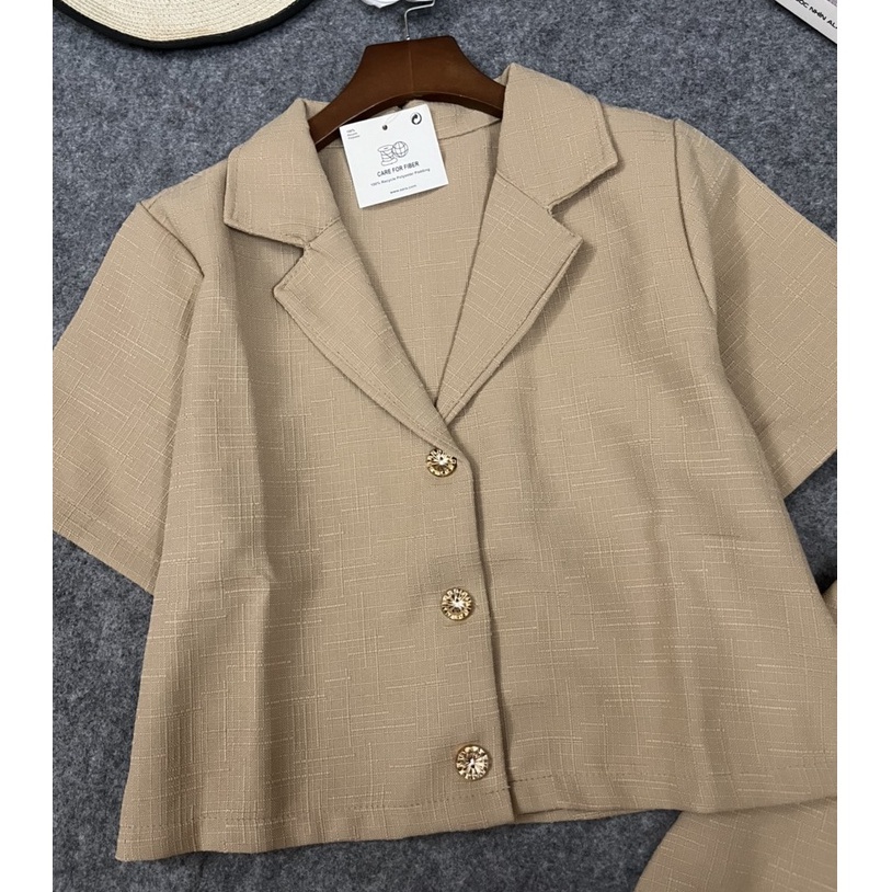 SET ÁO CROPTOP PHỐI CHÂN VÁY NÚT DÀI QUA GỐI