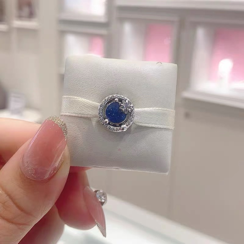 charm pan hoạ tiết vũ trụ đính đá xanh bạc s925 cao cấp