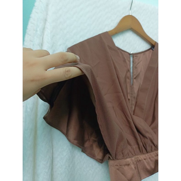 Áo crop top voan bóng như mới