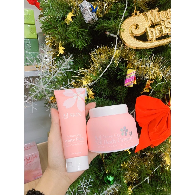 BODY DƯỠNG DA HOA ANH ĐÀO | BigBuy360 - bigbuy360.vn