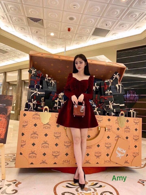 Váy nhung chun ngực