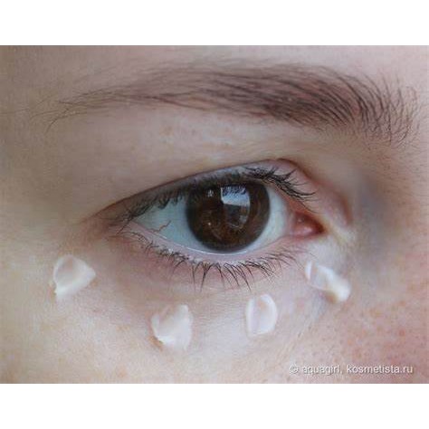 Kem dưỡng mắt Biossance Squalane + Marine Algae Eye Cream