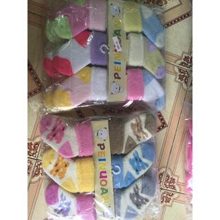 Set 3 đôi tất xù sơ sinh