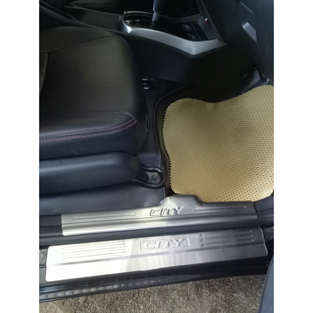 Ốp bậc cửa, nẹp bước chân trong, ngoài xe Honda City 2015 - 2021, 2022, 2023,2024 chất liệu inox