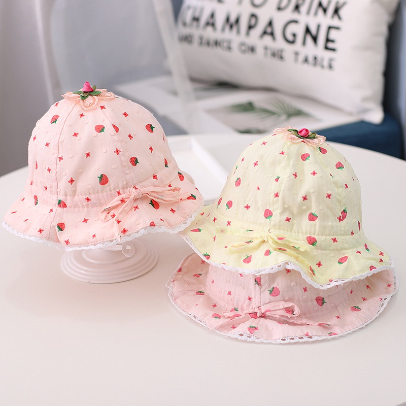 Nón tai bèo hình trái dâu xinh xắn dành cho bé