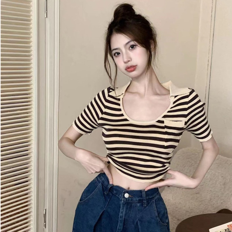 Áo Thun Nữ Ngắn Tay Cổ Chữ U Kẻ Sọc Ôm Dáng Thời Trang