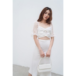 Áo croptop SheByShj tay ren bồng màu trắng - Maryl Top