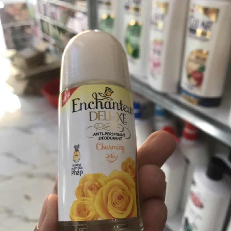 Lăn khử mùi hương nước hoa Enchanteur Deluxe Charming 50ml
