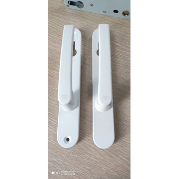 Bộ tay khóa cửa nhựa,  thân khóa