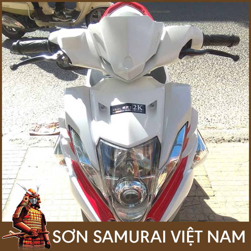 Chai sơn xịt màu trắng ngọc trai K420 Samurai Paint