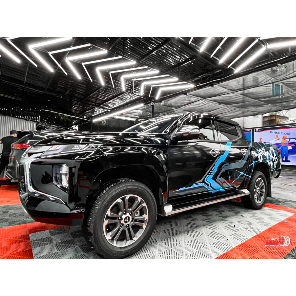 Tem sườn Triton nhấn màu hợp phong thủy