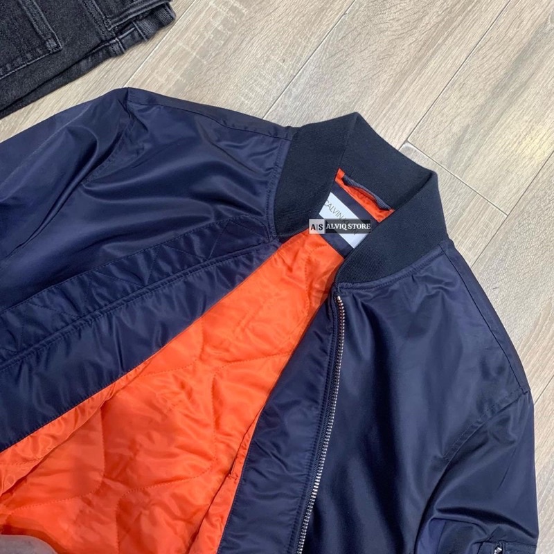 Áo khoác bomber CK