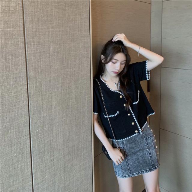 Áo Len Dệt Kim Cổ Tim Viền 2 Túi Tay Ngắn | Smide Clothing
