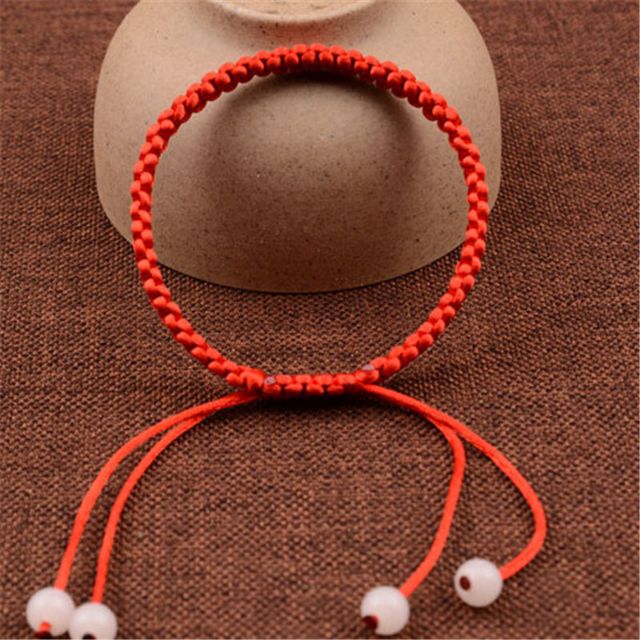 Vòng Tay Chỉ Đỏ ( Thông báo size cổ tay )