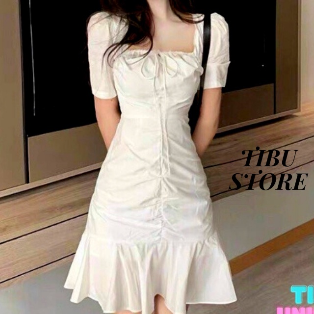 ĐẦM CỔ VUÔNG NHÚN NGỰC ĐUÔI CÁ THẮT NƠ TIBU PHONG CÁCH TIỂU THƯ SANG CHẢNH